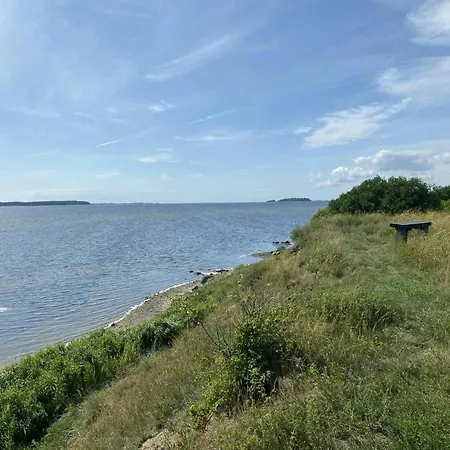 Semesterbostad By Avno Fjord In Front Of The Sea Vordingborg